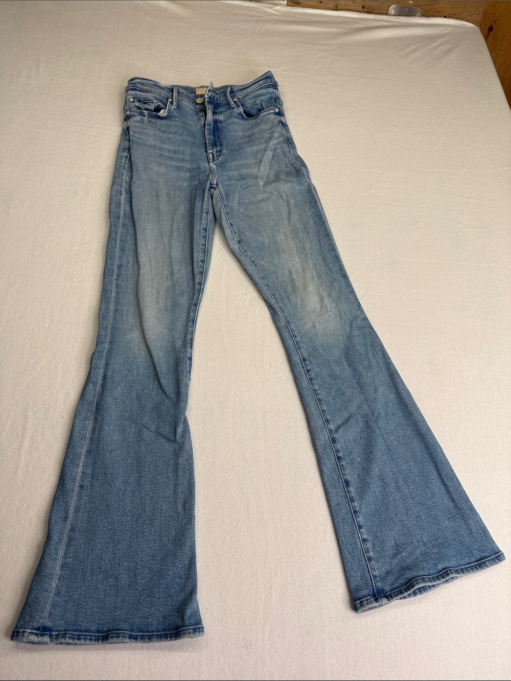 MOTHER High Waisted Weekender Skimp Jeans